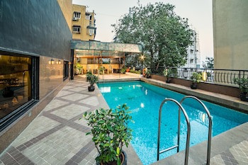 Fariyas Hotel