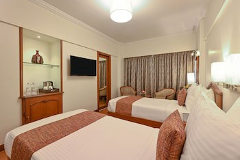 Fariyas Hotel