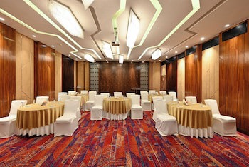 Fariyas Hotel