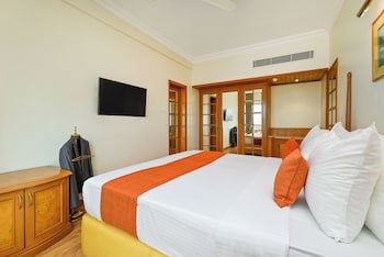 Fariyas Hotel