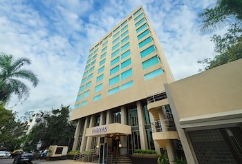 Fariyas Hotel