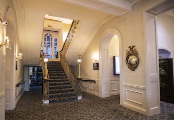 Grand Hotel