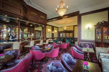 Grand Hotel