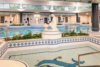 Grand Hotel