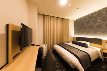 Shin-Osaka Esaka Tokyu Rei Hotel