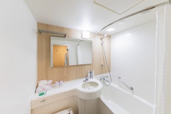 Shin-Osaka Esaka Tokyu Rei Hotel