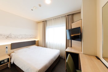 Shin-Osaka Esaka Tokyu Rei Hotel