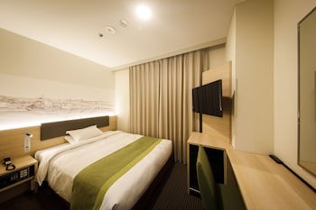 Shin-Osaka Esaka Tokyu Rei Hotel