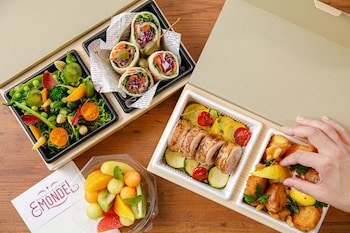 Shin-Osaka Esaka Tokyu Rei Hotel