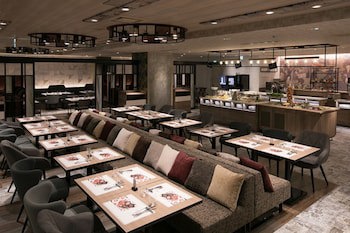 Shin-Osaka Esaka Tokyu Rei Hotel