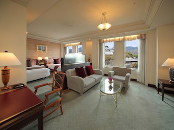 Kumamoto Hotel Castle