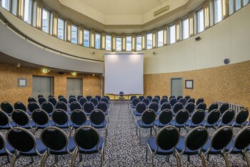 Grata By Centrum Hotels
