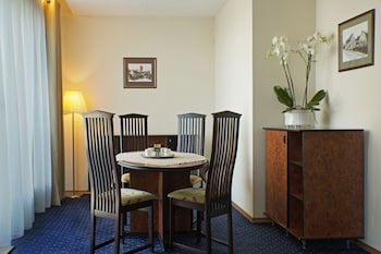 Grata By Centrum Hotels