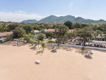Sunbird Livingstonia Beach Hotel