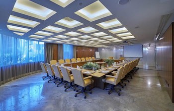 Coral Beach Hotel And Resort Beirut