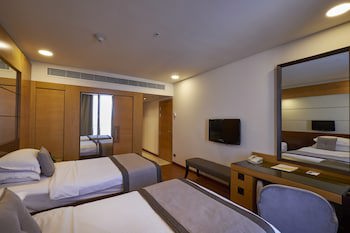 Coral Beach Hotel And Resort Beirut