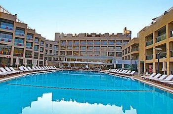 Coral Beach Hotel And Resort Beirut