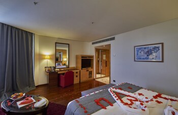Coral Beach Hotel And Resort Beirut