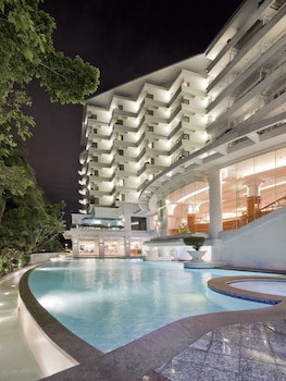 Dorsett Grand Labuan