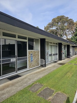 The Avenue Hotel