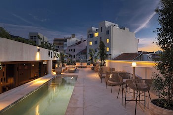 Evolution Valbom Hotel