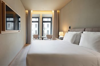 Evolution Valbom Hotel