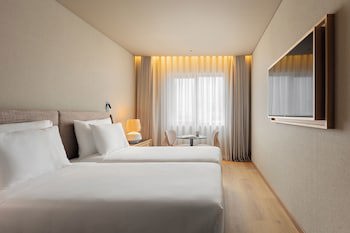Evolution Valbom Hotel