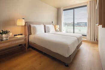 Evolution Valbom Hotel