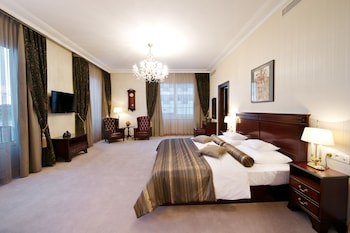 Devin Hotel