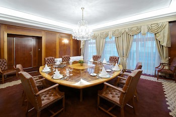 Devin Hotel