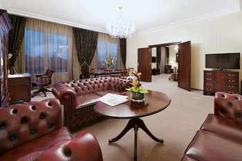 Devin Hotel