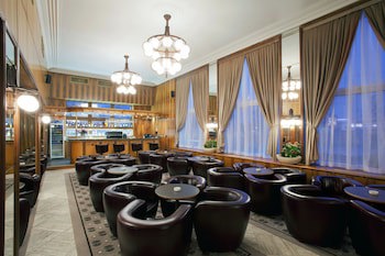 Devin Hotel