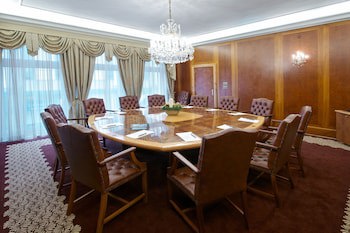 Devin Hotel