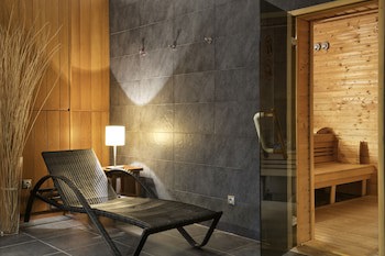 Devin Hotel