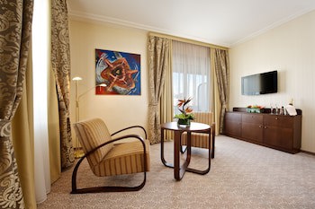 Devin Hotel