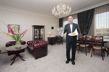 Devin Hotel
