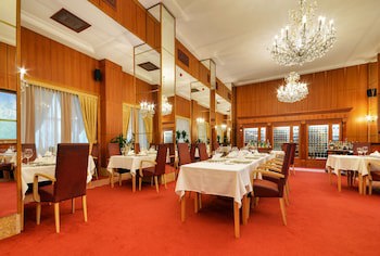 Devin Hotel