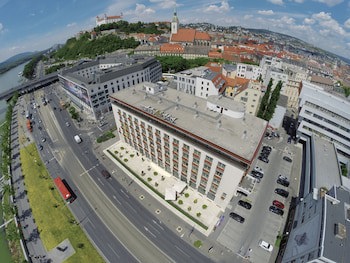 Devin Hotel