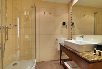 Devin Hotel