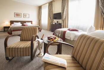 Devin Hotel