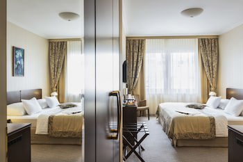 Devin Hotel