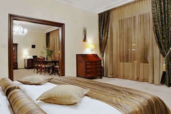 Devin Hotel