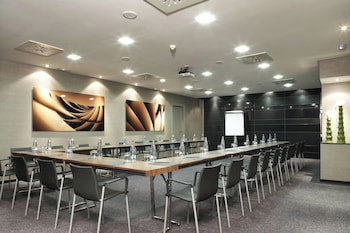 Ac Hotel Victoria Suites By Marriott