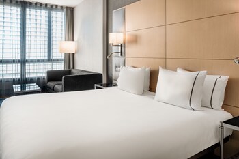 Ac Hotel Victoria Suites By Marriott
