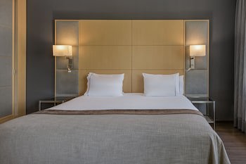 Ac Hotel Victoria Suites By Marriott