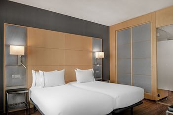 Ac Hotel Victoria Suites By Marriott