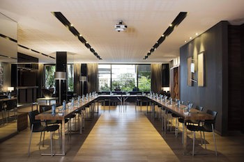Ac Hotel Victoria Suites By Marriott