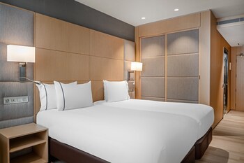 Ac Hotel Victoria Suites By Marriott