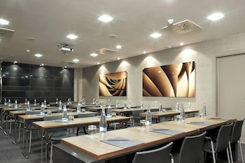 Ac Hotel Victoria Suites By Marriott