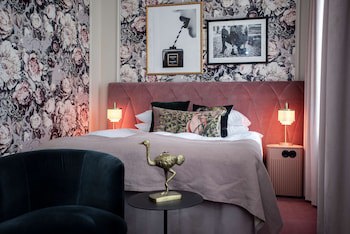 The Vault Hotel